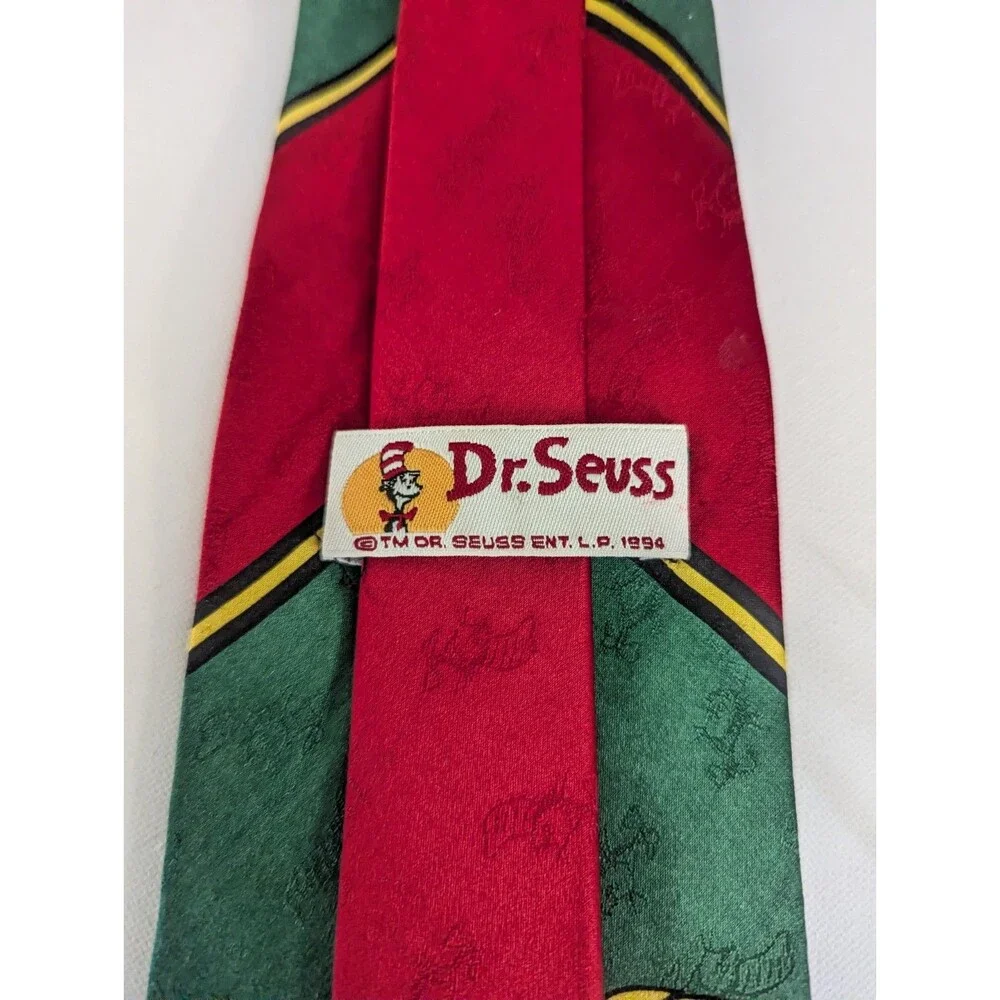 Y2K Dr Seuss The Grinch Characters Christmas Holiday Tie 100% Silk 58x4